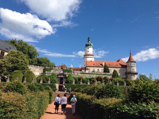 Zamek w Nowym Mieście nad Metują